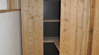 Schrank