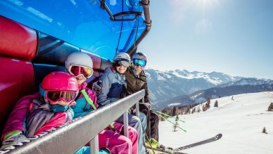 familyfun_am_sessellift_gmahbahn_wiedersbergerhorn