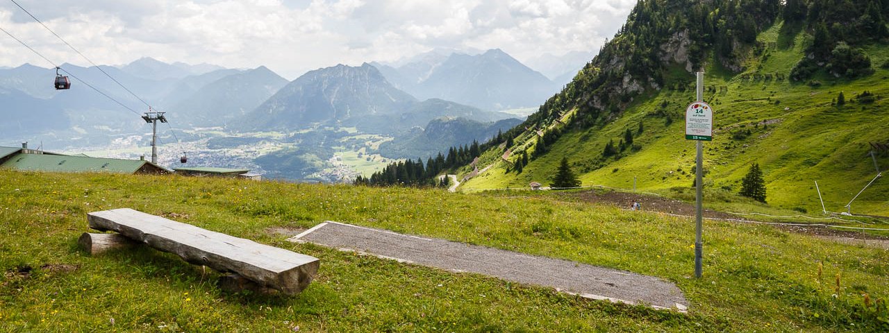 Alpiner Barfußweg, © Reuttener Seilbahnen