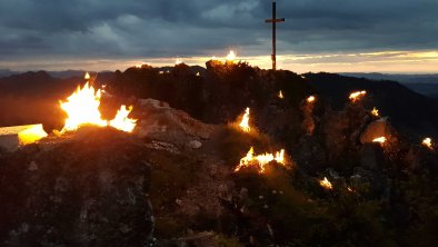 Herz-Jesu-Feuer auf dem Sorgschrofen. Gelebte Tradition, © im-web.de/ DS Destination Solutions GmbH (eda35)