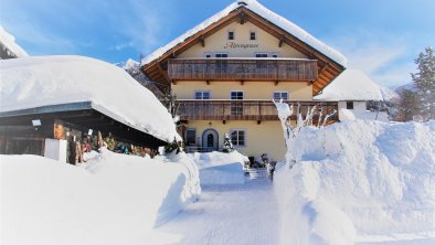 Die Romantikpension Alpengruss in Seefeld in Tirol, © Haus Alpengruss