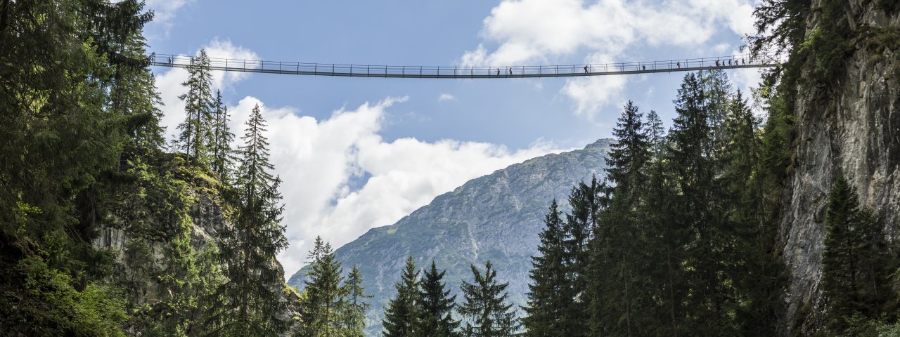 Hängebrücke bei Holzgau, © Tirol Werbung/Peter Neusser