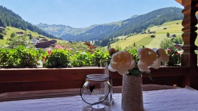 alpbachloft_alpbachtal_aussichtvomsüdbalkon