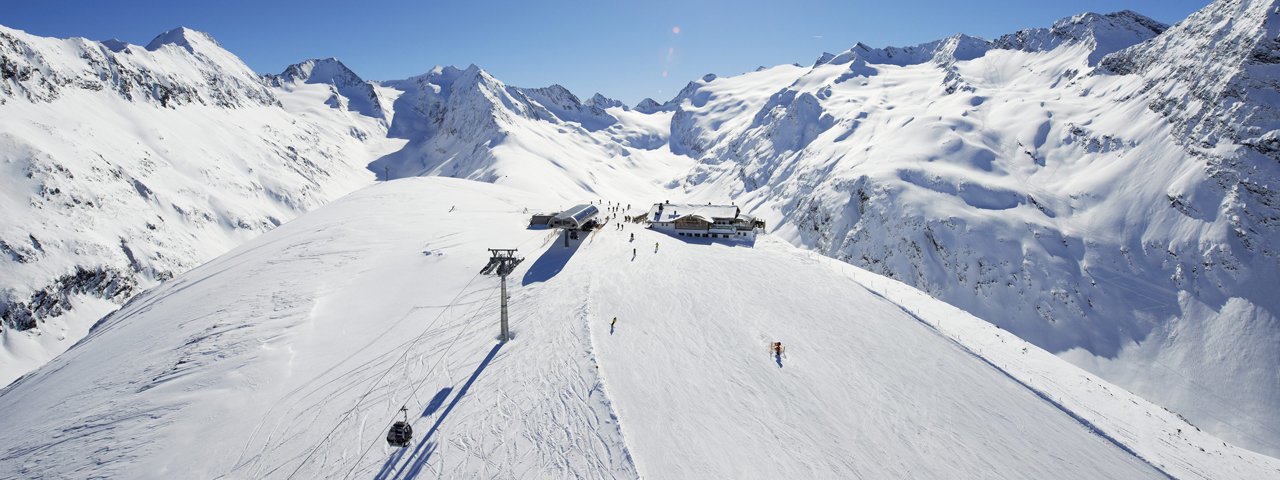 Hohe Mut Bahn und Hütte in Obergurgl, © Ötztal Tourismus/Philipp Horak