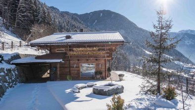 Chalet Tagesansicht Winter, © Logenplatz Zillertal