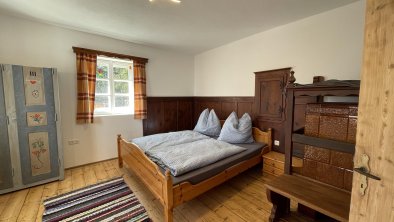 Schlafzimmer mit Doppelbett