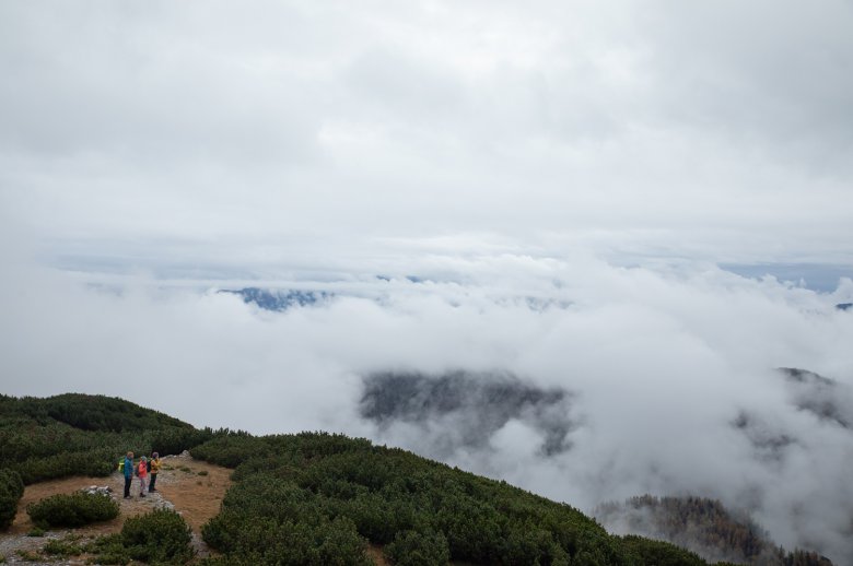             Ein Blick über die Wolken.
          