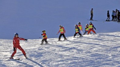 Kinder - Schischule in allen Schigebieten