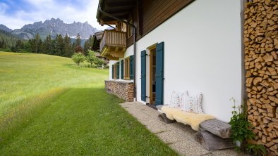 Hahnenkamm-Wohnung-Terrasse-Westen