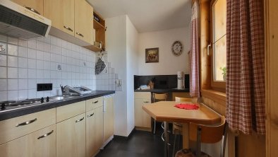 Küche Ferienwohnung Lärche, © Englbertars Holzhof