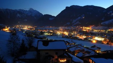 Blaschek Hainzenberg - Zillertal by Night