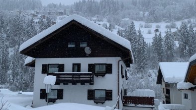 Winterbild_Chalet-Stanzertal