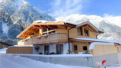 Winteransicht Tirol Chalets Leßner