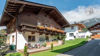 Appartement_Mayr_Auwald_37_Ellmau_08_2024_Terrasse