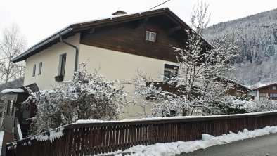 Haus Zenleser im Winter