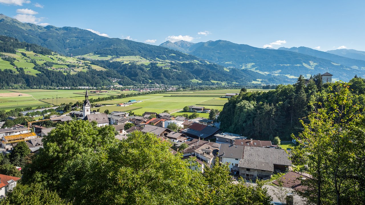 Blick auf Vomp und das Inntal, © Silberregion Karwendel