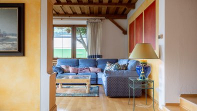 Wohnzimmer-Couch-blau-Villa-Emma