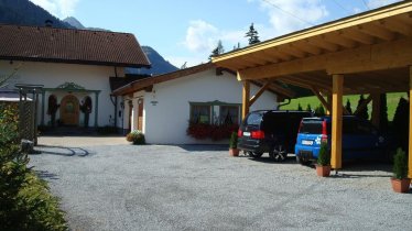 Carport_Sommer_Am_Mühlrain, © Am Mühlrain / Ruckwied