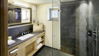 Familiensuite Landhaus - Badezimmer