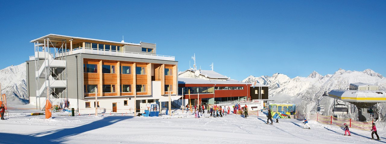 Venet Gipfelhütte im Winter, © Venet Bergbahnen/fotosandra