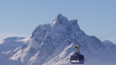 Bergkulisse_App._Haus_KÖNIG, © TVB St. Anton am Arlberg/Josef Mallaun