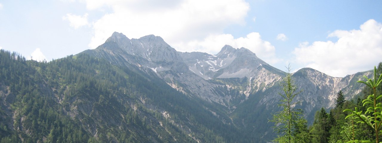 Blick auf den Schleimsattel, © Naturpark Karwendel/Sina Hölscher