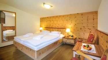 Alpenhotel_Tirol_Zirbe