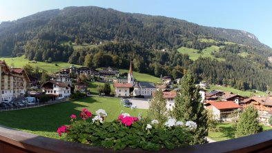 Balkon-Panorama, © Apart Tuxertal