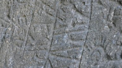 Die Inschriften vom Schneidjoch - Wandertipp