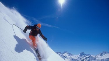 Tiefschneefreuden_Haus_Tirol, © TVB St. Anton am Arlberg_Mallaun Sepp