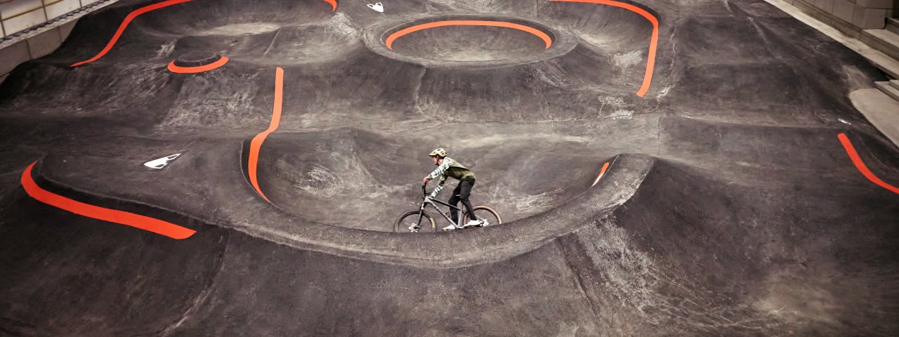 Indoor Bikepark Area47, © Area47/Christoph Noesig