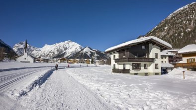 Haus Bauer - Außenansicht Winter, © Haus Bauer