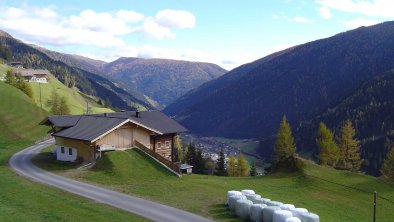 Blick ins Dorf Innervillgraten, vom Apartment Dorfblick, © im-web.de/ Apartmenthaus und Almhütten Gutwenger