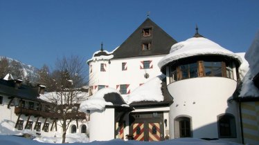 Aussenansicht  von Altschloss von Garten aus