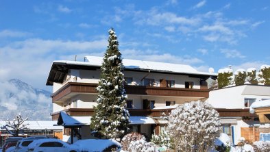 Angerer Appartements Ansicht Winter 2, © Hechenblaikner