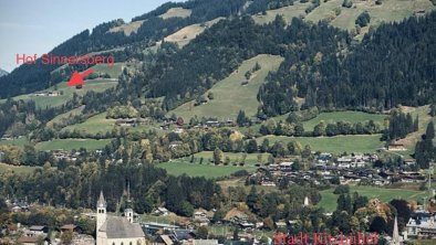 Blick von Kitzbühel zum Hof