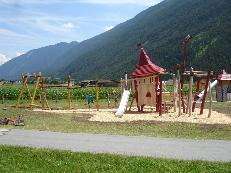 Hexenspielplatz im Hexendorf Tarrenz.&nbsp;, © Archiv Gemeinde Tarrenz