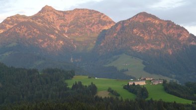 Ausblick auf Kitzbueheler Alpen