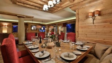 Pettneu am Arlberg Holiday Ski Chalet, © bookingcom