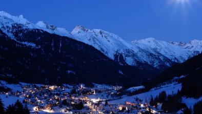 St._Anton_bei_Nacht_App.Flunger_Toni, © TVB St. Anton am Arlberg