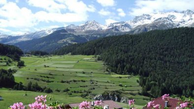 Traumhafter Ausblick aus unseren komfortablen Ferienwohnungen, sowie Balkon und Terrasse! Apart Haus Munt Nauders am Reschenpass Ferienwohnungen Sommer,- Winterurlaub, © im-web.de/ DS Destination Solutions GmbH (eda3 Naud)