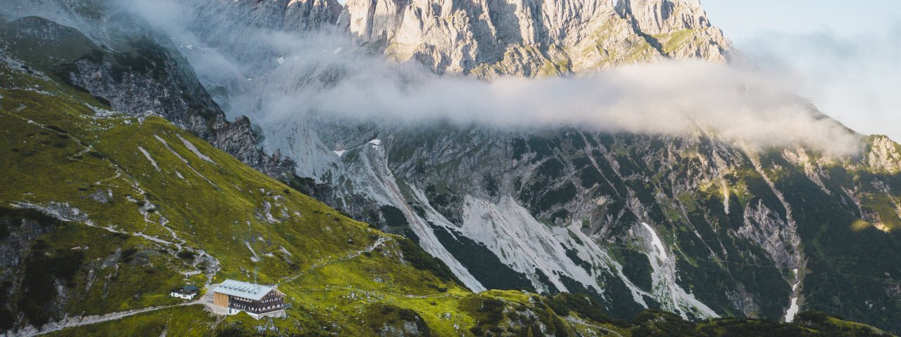 Gruttenhütte mit Wildem Kaiser., © Stefan Leitner