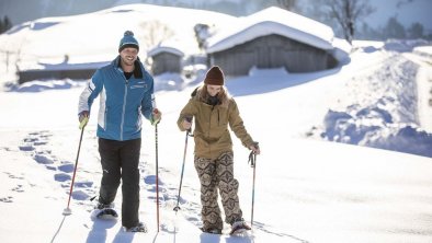 Schneeschuhwanderung Paar shoot+style