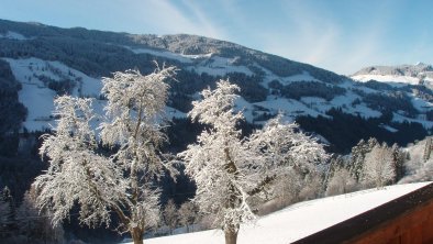 Winterausblick Ausserhaus, © Familie Hausberger