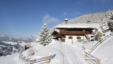 Winterfoto Eingang Chalet, © Fam. Kostenzer