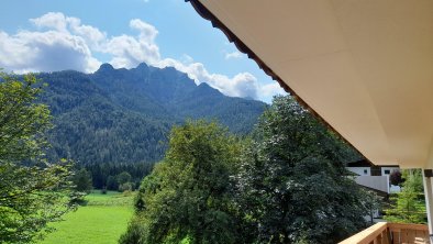 Ausblick Balkon Loferer Steinberge