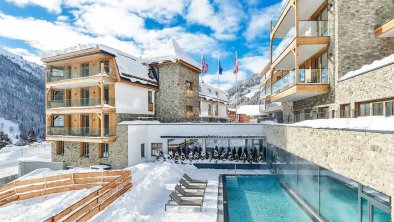Schwimmbad_Winter_Mountain_Spa_Residences
