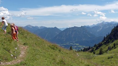 Barfußweg am Hahnenkamm