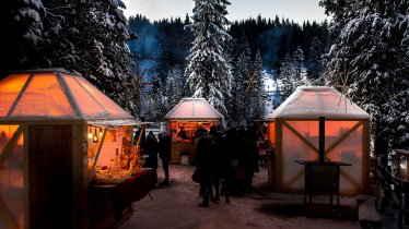 Mystische Stimmung beim Christkindlmarkt am Vilsalpsee, © FotoArmin.com