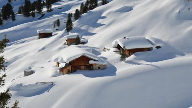 Tief winterliche Stackerlalm auf 1800 m, © Günther Hauser